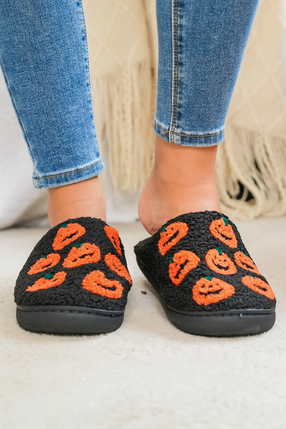 Black Halloween Pumpkin Plush Home Slippers
