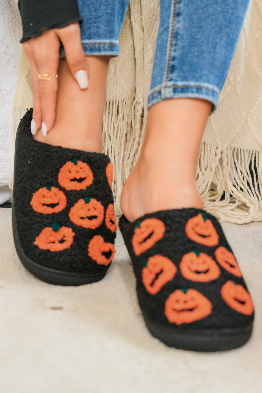 Black Halloween Pumpkin Plush Home Slippers